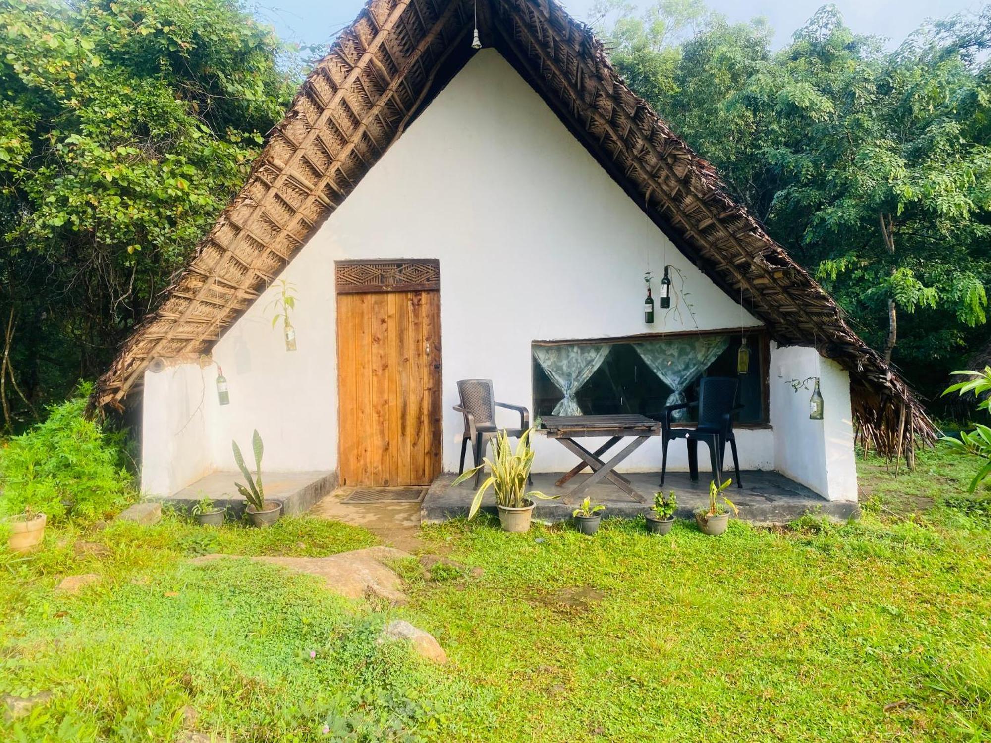 The Forest Edge Resort Dambulla Exteriör bild